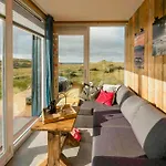 Unique Small With Sauna View In Lofoten בית נופש ראמברג
